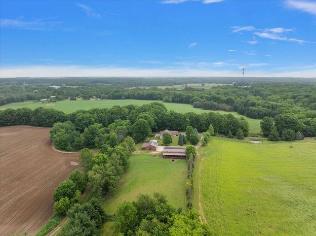 805 W Moore Road, Ashland Twp, MI 49327