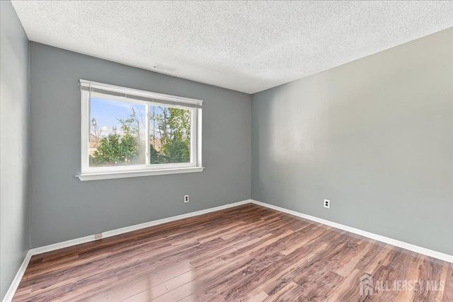 34 Foxtail Lane, South Brunswick, NJ 08852
