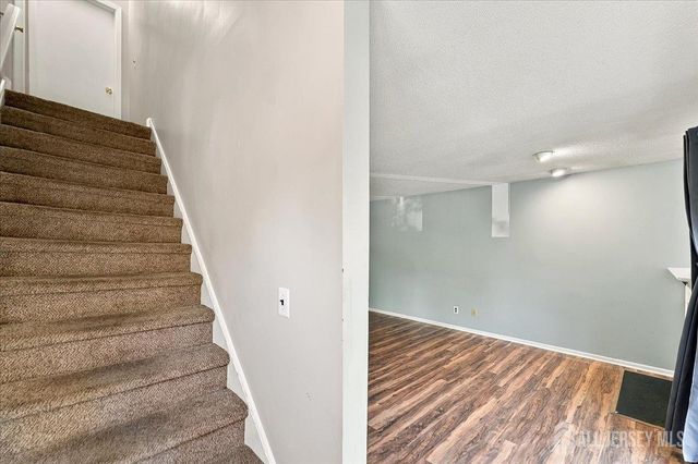 34 Foxtail Lane, South Brunswick, NJ 08852