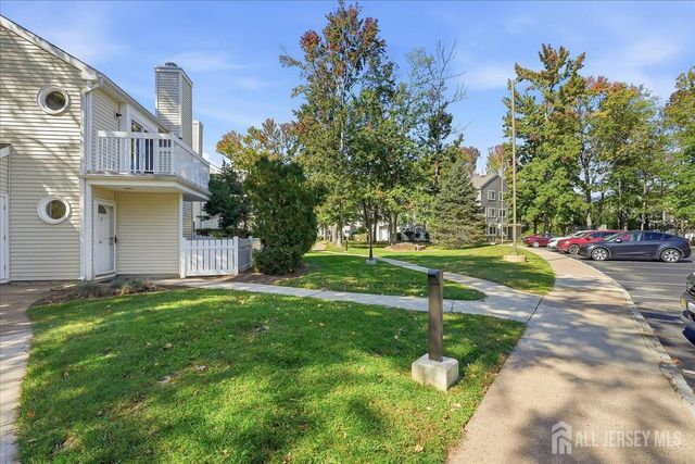 34 Foxtail Lane, South Brunswick, NJ 08852