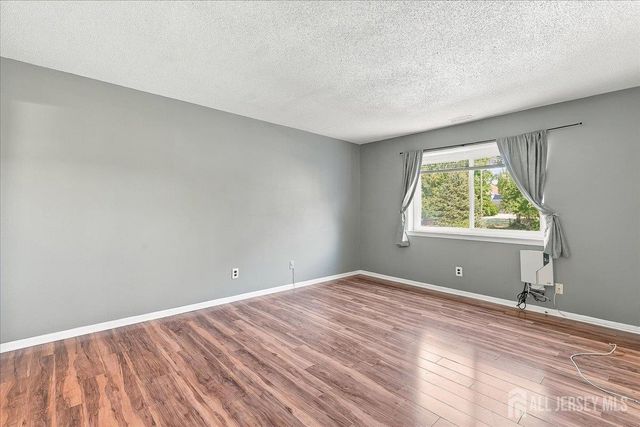 34 Foxtail Lane, South Brunswick, NJ 08852