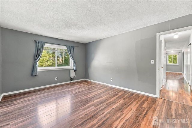 34 Foxtail Lane, South Brunswick, NJ 08852
