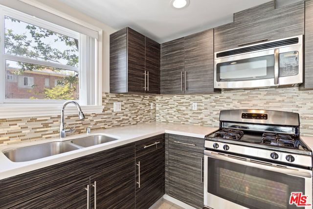 2317 Scarff Street A, Los Angeles, CA 90007