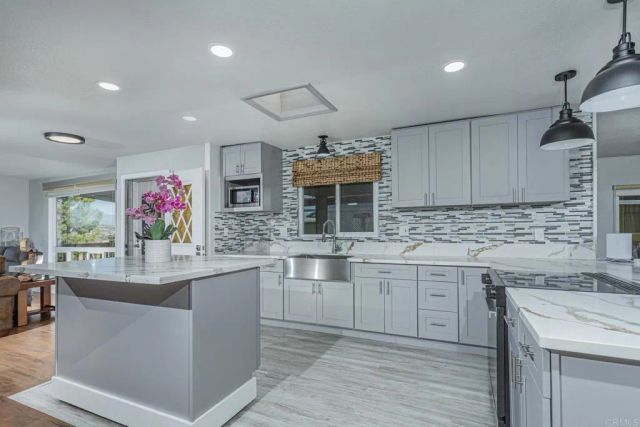 275 S Worthington SPC 52, Spring Valley, CA 91977