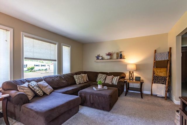 1609 Drury Avenue, Eau Claire, WI 54703