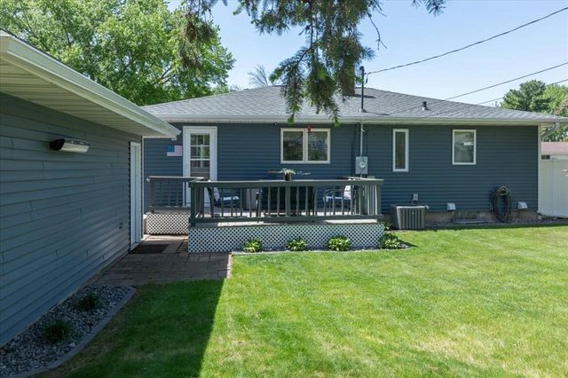 1609 Drury Avenue, Eau Claire, WI 54703