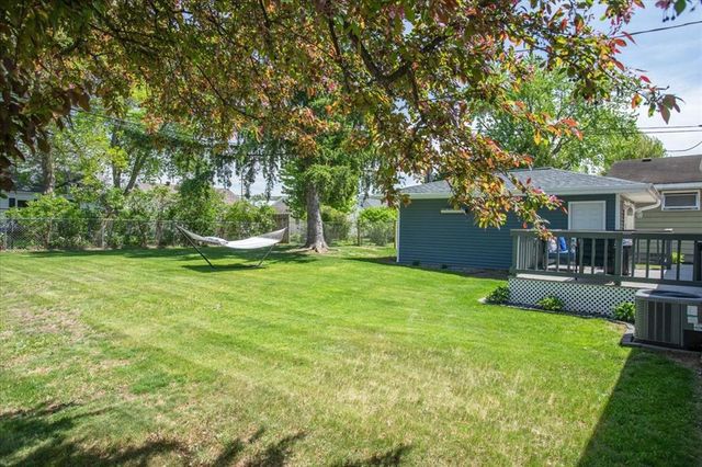 1609 Drury Avenue, Eau Claire, WI 54703