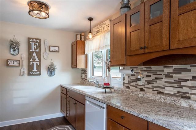 1609 Drury Avenue, Eau Claire, WI 54703
