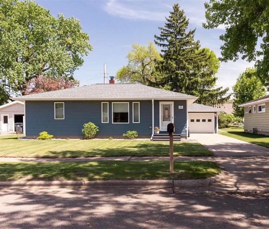 1609 Drury Avenue, Eau Claire, WI 54703
