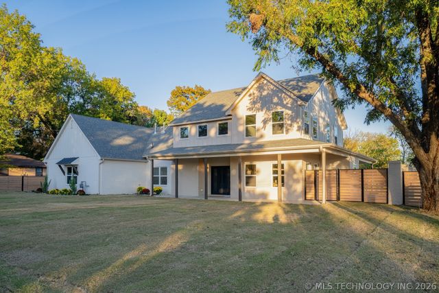 4929 S Columbia Avenue, Tulsa, OK 74105