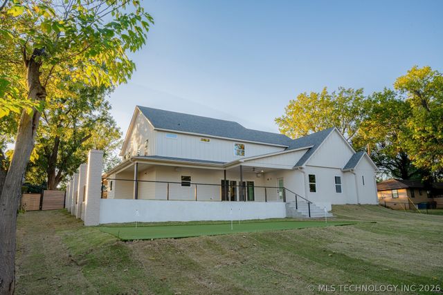 4929 S Columbia Avenue, Tulsa, OK 74105
