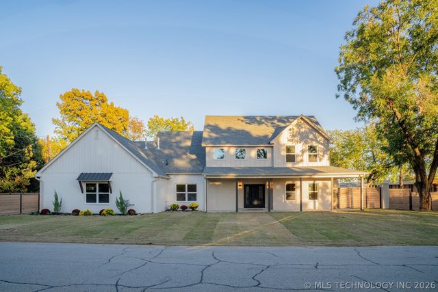 4929 S Columbia Avenue, Tulsa, OK 74105