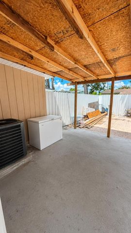 11105 N 22ND STREET, Tampa, FL 33612