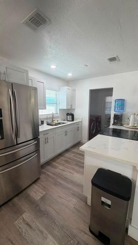 11105 N 22ND STREET, Tampa, FL 33612
