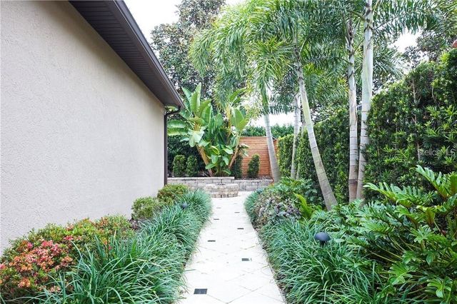 10232 YONAOMI CIRCLE, Clermont, FL 34711