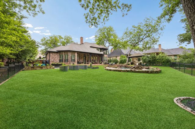 1109 Pecan Hollow Trail, Mckinney, TX 75072
