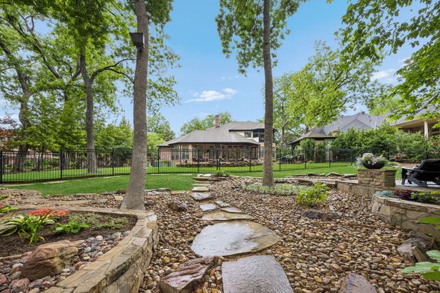 1109 Pecan Hollow Trail, Mckinney, TX 75072