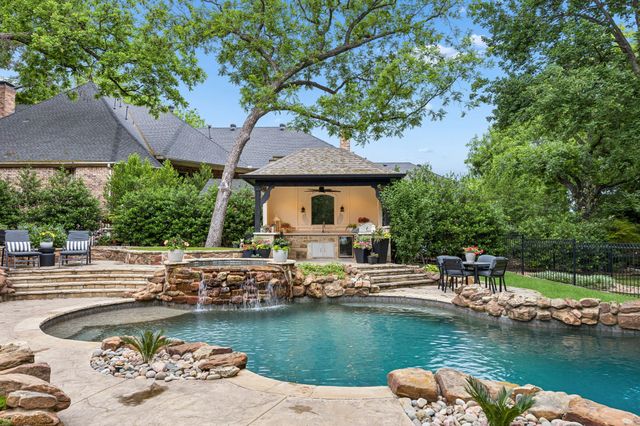 1109 Pecan Hollow Trail, Mckinney, TX 75072