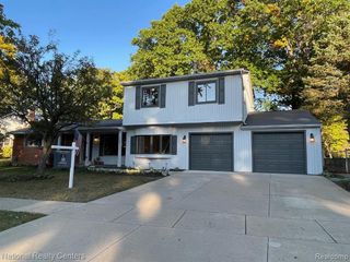 2689 Red Arrow Drive, Commerce Twp, MI 48382