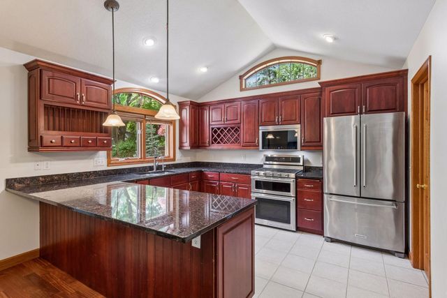 13426 Excelsior Boulevard, Minnetonka, MN 55345