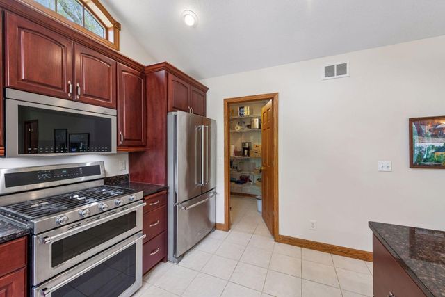 13426 Excelsior Boulevard, Minnetonka, MN 55345