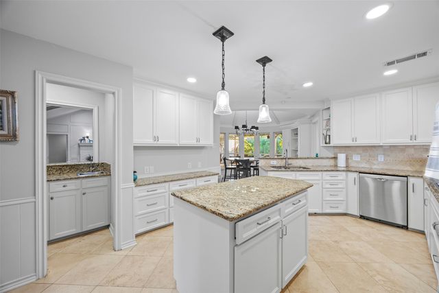 7050 Orchid Lane, Dallas, TX 75230