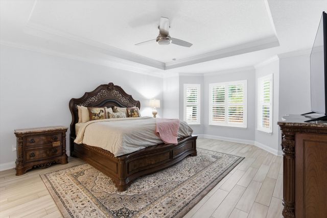 271 Lost Lake Dr, St Augustine, FL 32086