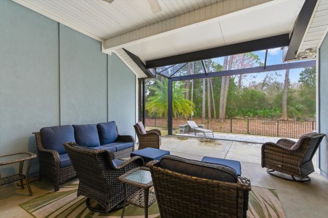 271 Lost Lake Dr, St Augustine, FL 32086