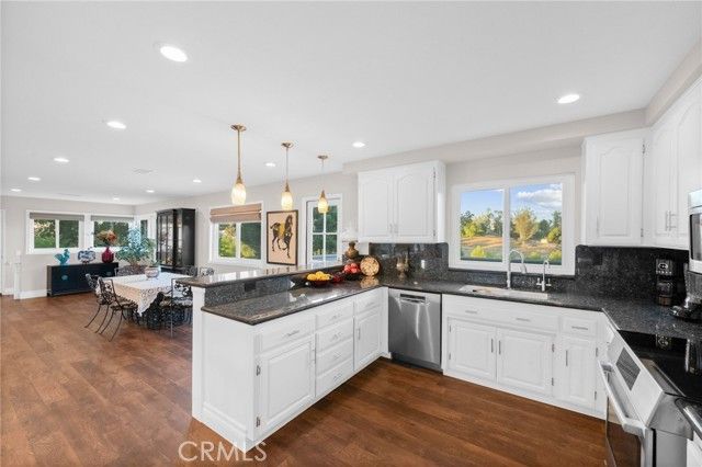 40337 Carmelita Circle, Temecula, CA 92591