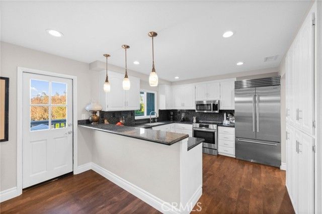 40337 Carmelita Circle, Temecula, CA 92591