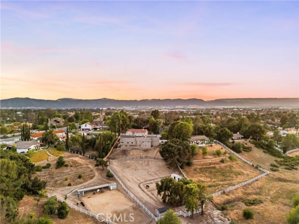 40337 Carmelita Circle, Temecula, CA 92591