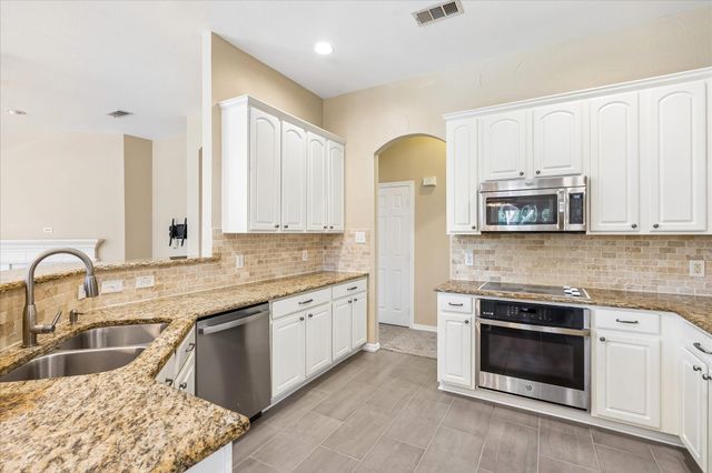 1204 Wildflower Lane, Flower Mound, TX 75028