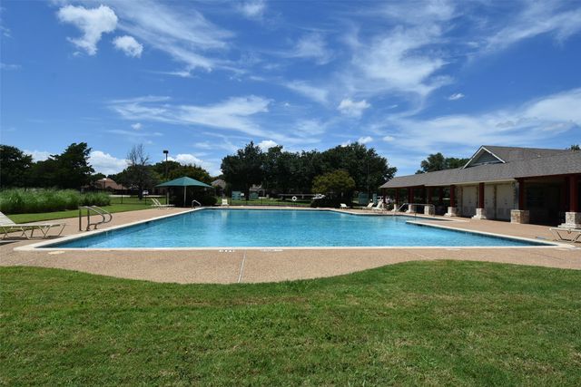 1204 Wildflower Lane, Flower Mound, TX 75028