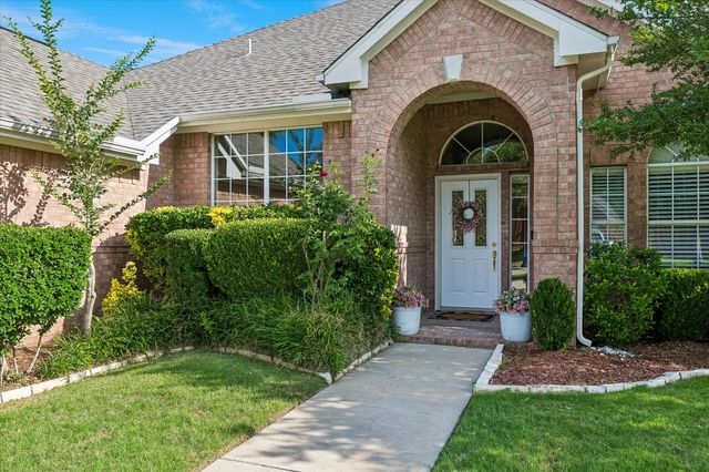 1204 Wildflower Lane, Flower Mound, TX 75028