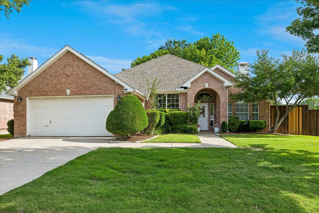 1204 Wildflower Lane, Flower Mound, TX 75028