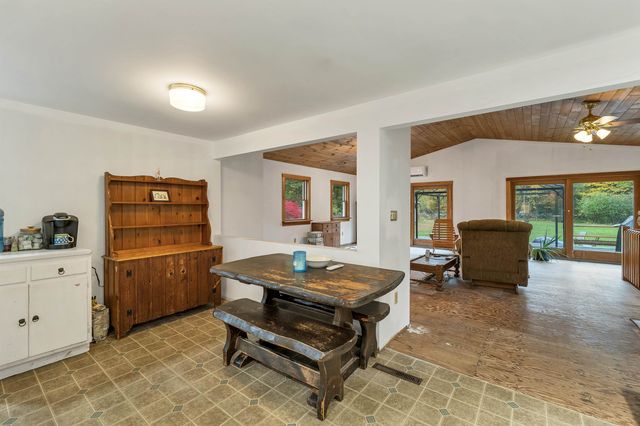21 Waumbeck Road, Wolfeboro, NH 03894