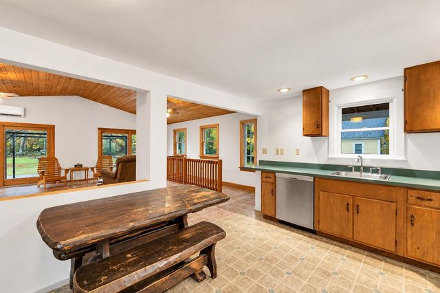 21 Waumbeck Road, Wolfeboro, NH 03894
