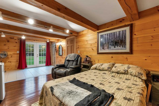 21 Waumbeck Road, Wolfeboro, NH 03894