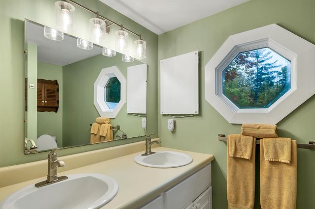 21 Waumbeck Road, Wolfeboro, NH 03894