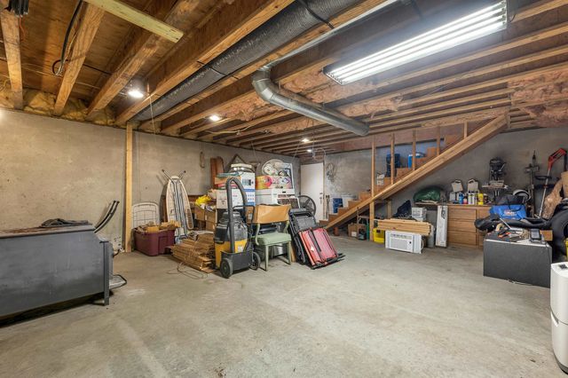 21 Waumbeck Road, Wolfeboro, NH 03894