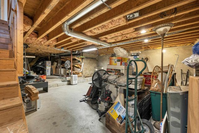 21 Waumbeck Road, Wolfeboro, NH 03894