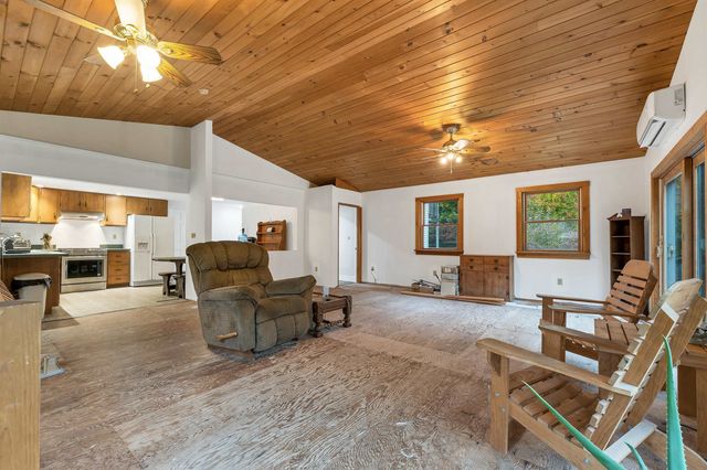 21 Waumbeck Road, Wolfeboro, NH 03894