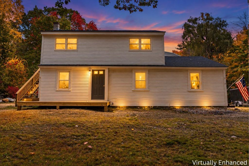 21 Waumbeck Road, Wolfeboro, NH 03894