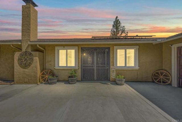 3006 N Victoria Drive, Alpine, CA 91901