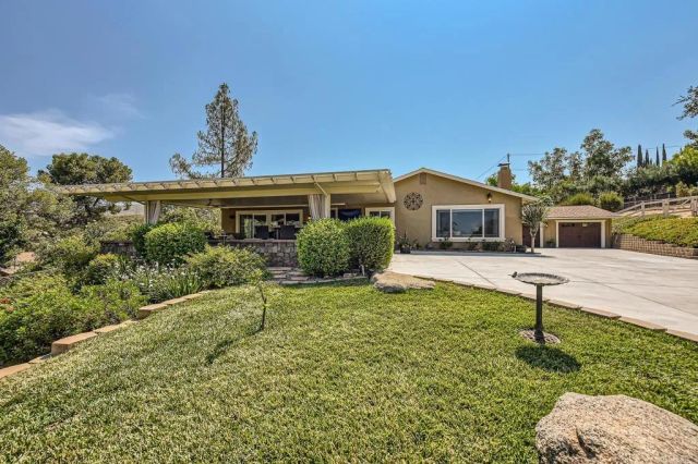 3006 N Victoria Drive, Alpine, CA 91901
