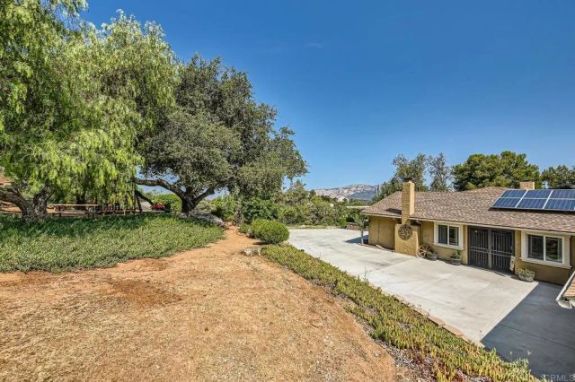 3006 N Victoria Drive, Alpine, CA 91901