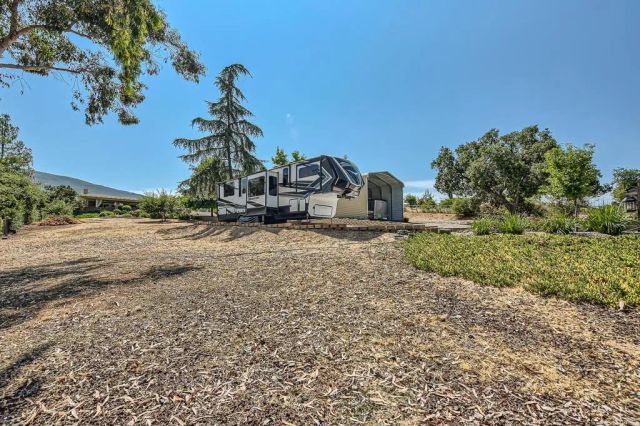 3006 N Victoria Drive, Alpine, CA 91901