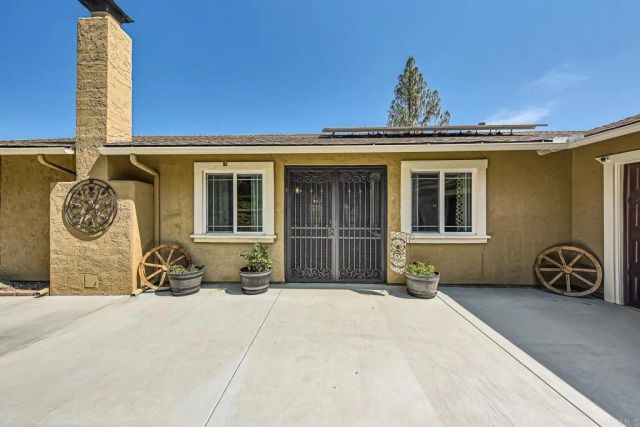 3006 N Victoria Drive, Alpine, CA 91901