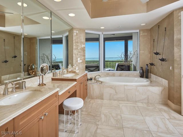 23750 Via Trevi WAY 901, Estero, FL 34134