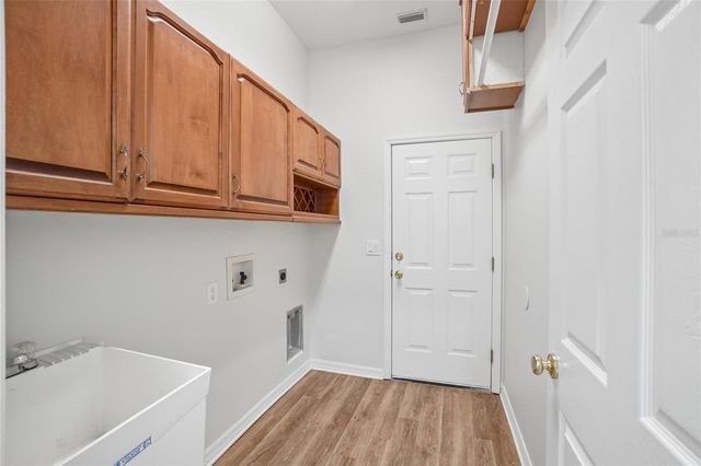 17718 CRYSTAL COVE PLACE, Lutz, FL 33548